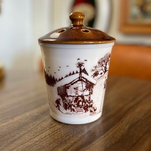 AMWAY MILK GLASS POTPOURRI JAR WITH HOMESTEAD SCENE
